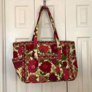 Vera Bradley Hello Dahlia extra large tote